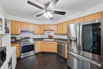 Building Photo - 1508 Harmon Cove Tower