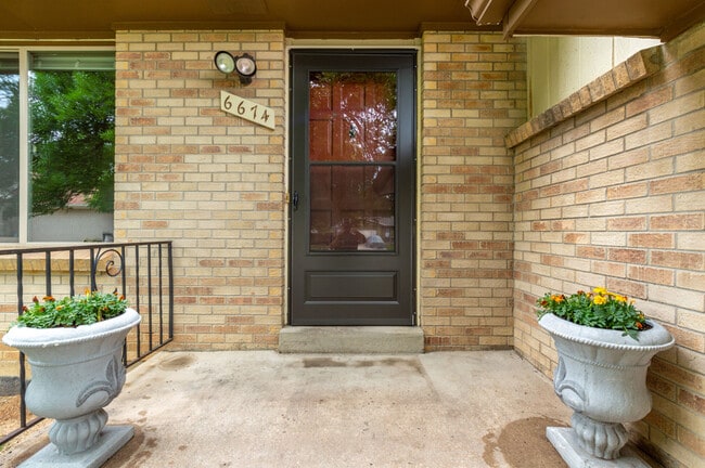 Photo - 6674 Braun Ct House
