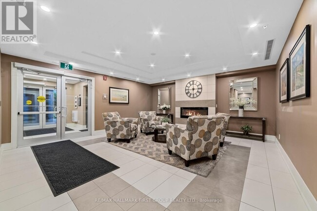 Building Photo - 660 Gordon St