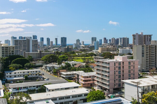 Foto del edificio - 1541 Dominis St