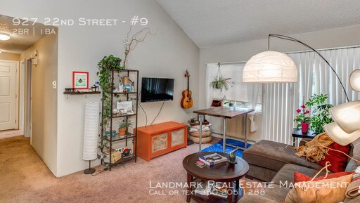 Building Photo - Pre-Lease Now! 2 Bedroom, 1 Bathroom Near WWU