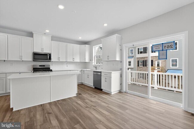 Building Photo - 47 Tarmin Aly