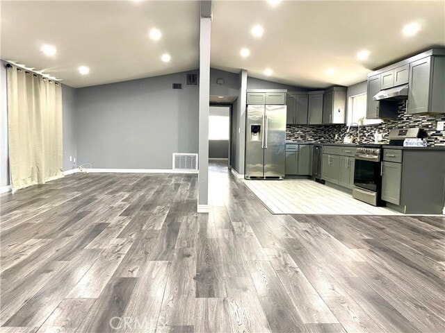 Foto del edificio - 12141 Candy