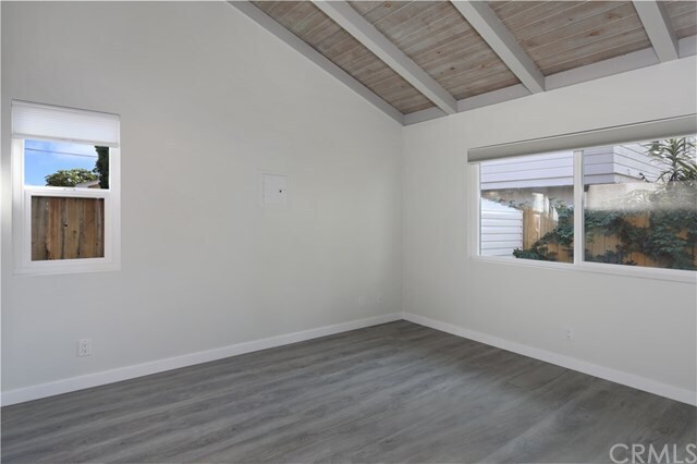 Building Photo - 861 Catalina St