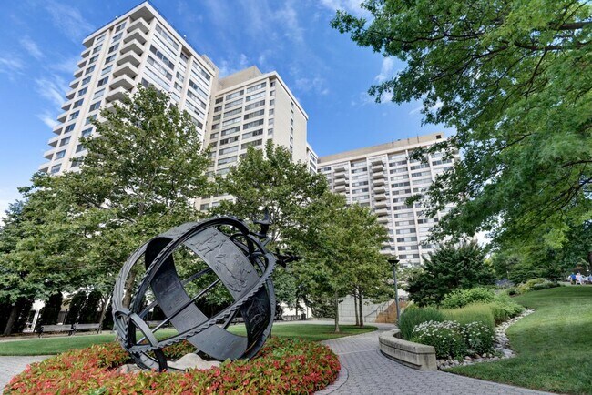 Willoughby Condominium North - 5500 Friendship Blvd