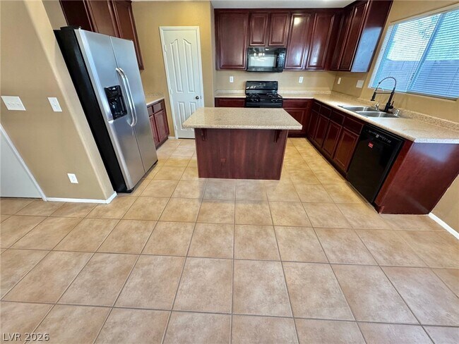 Foto del edificio - 527 Cabis Bay St