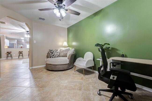 Foto del edificio - 822 Autumn Point Ln