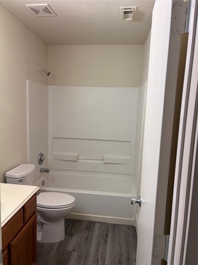 Building Photo - 11915 Sanspereil Dr