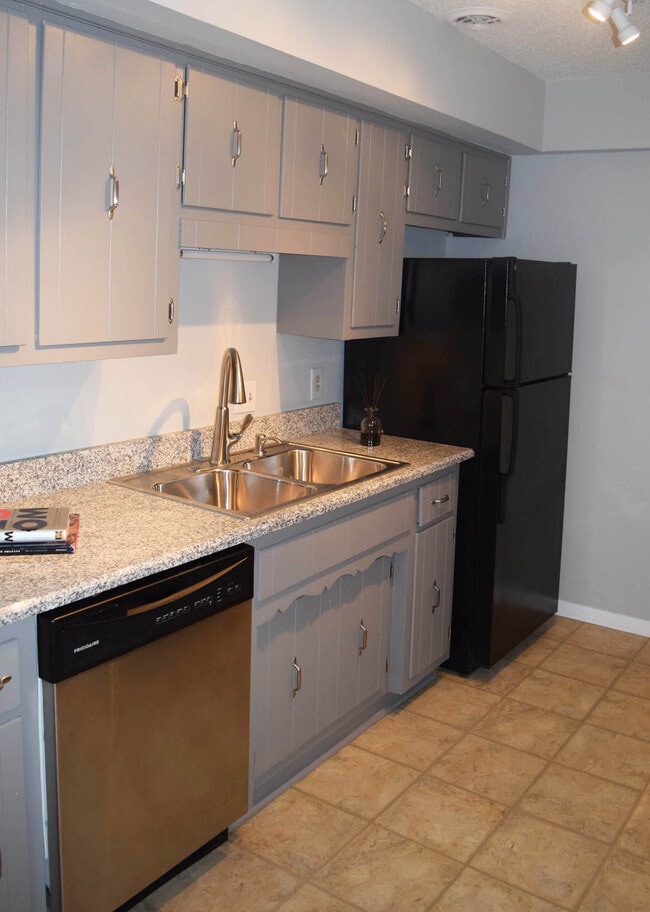 Building Photo - 951 Bresslyn Rd