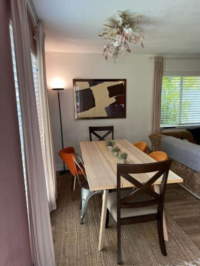 Foto del edificio - 923 Orange Isle