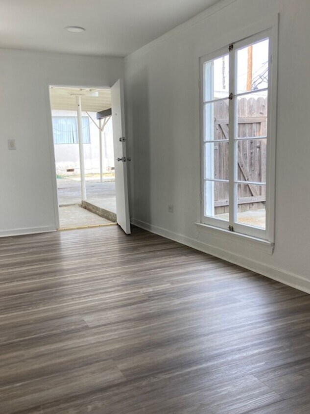 Foto principal - Wellesley Apartments (1070)