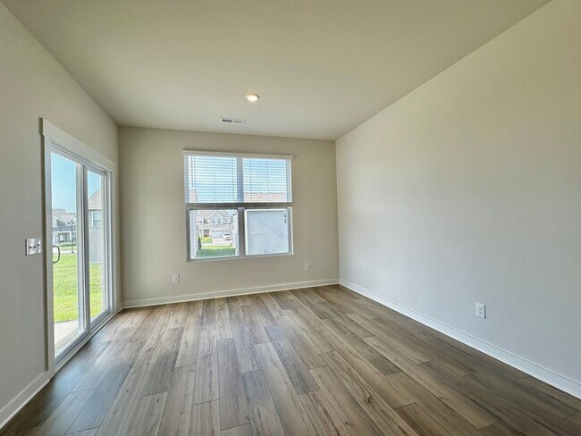 Foto del edificio - Brand New 3 bedroom in Spring Hill