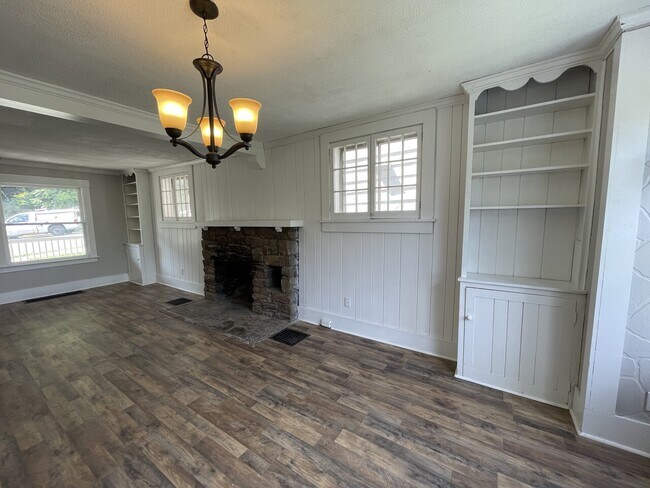 Foto del edificio - 708 Wayne Ave