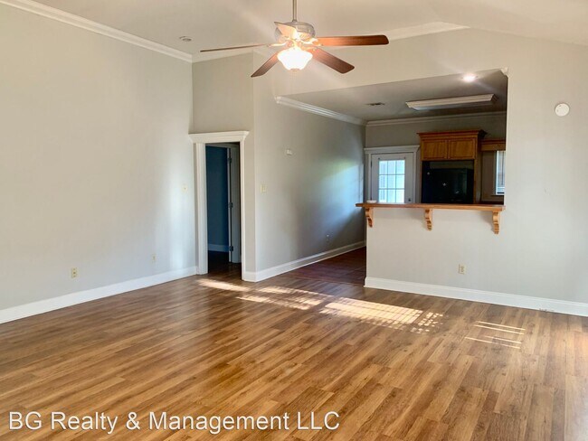 Foto del edificio - 3 br, 2 bath House - 505 Smith Reed Rd