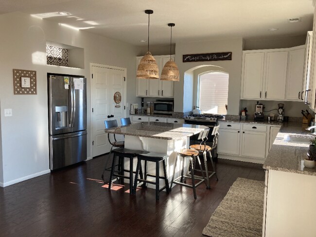 Building Photo - 5088 Eaglewood Ln