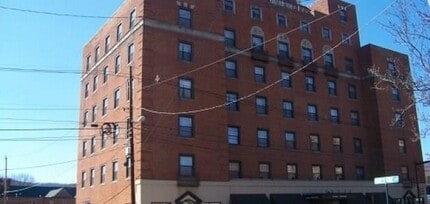 Building Photo - 2 South Ave