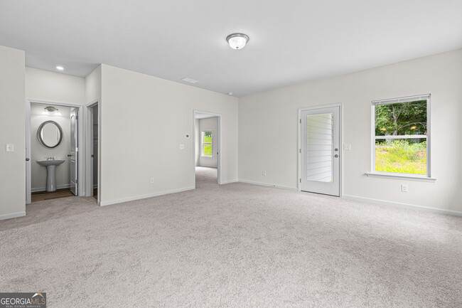 Building Photo - 148 Marion Dr