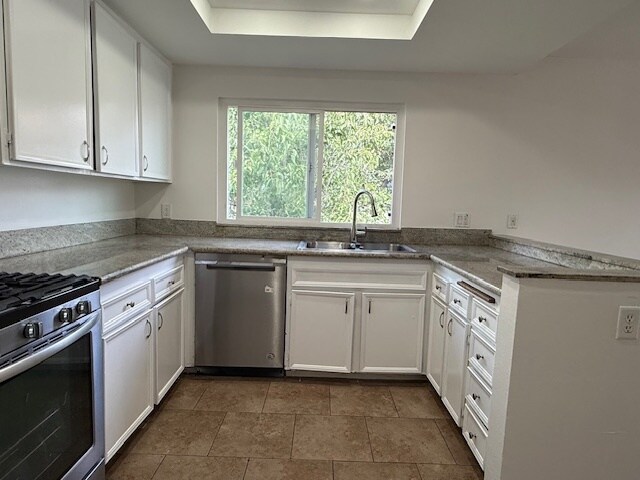 Foto del edificio - 10282 Norma Gardens Dr