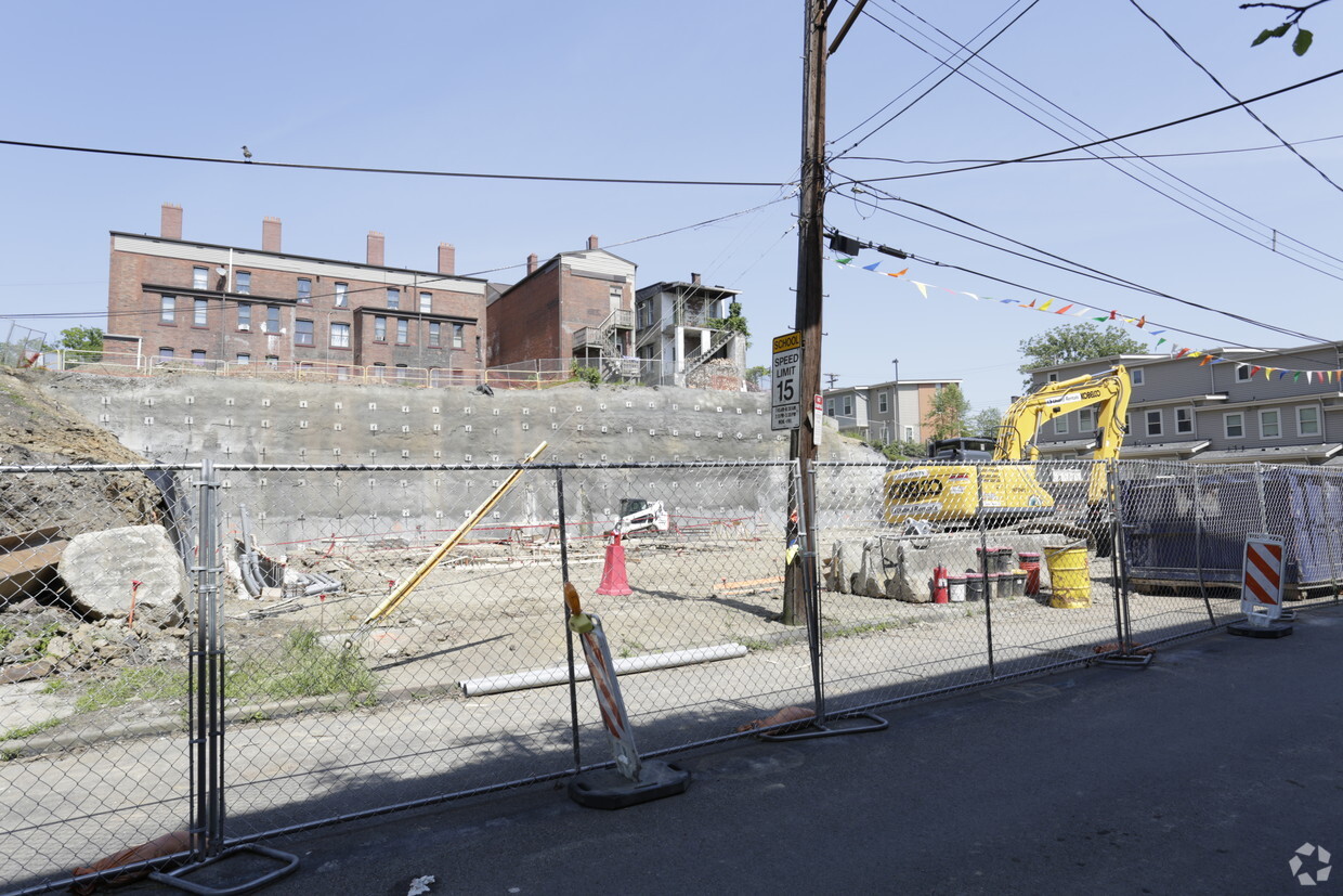 Building Photo - Miller Street Apartments