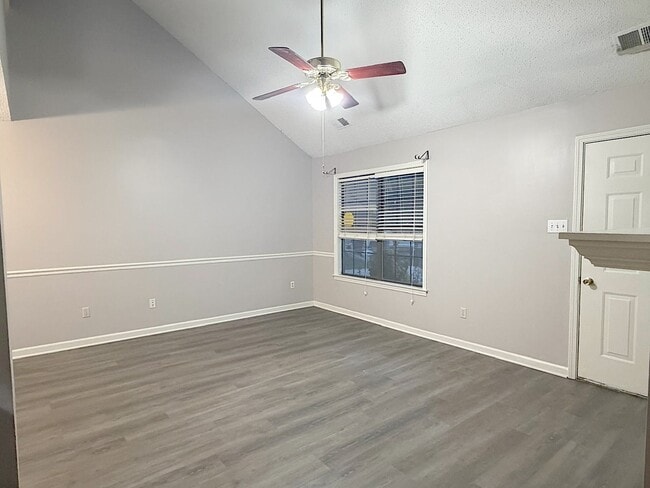 Foto del edificio - 6788 The Willows Cove