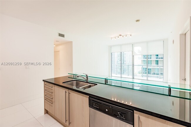 Foto del edificio - 1111 SW 1st Ave