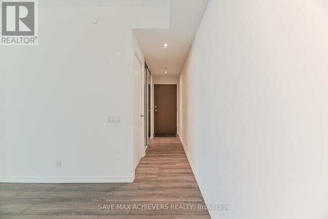 Photo du bâtiment - 7890-7890 Jane St