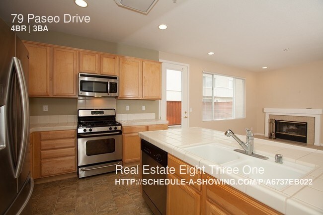 Building Photo - 79 Paseo Dr
