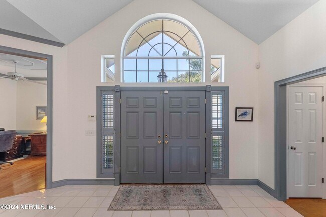 Foto del edificio - 169 Summerfield Dr