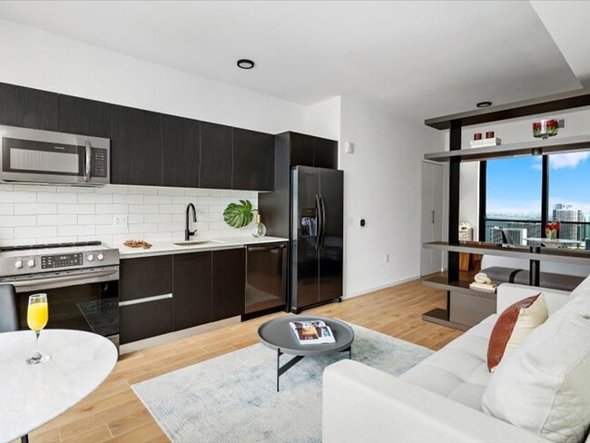 Foto del edificio - 398 NE 5th St