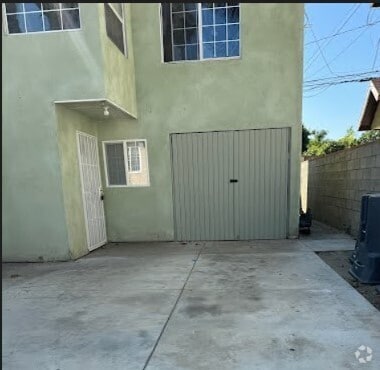 Building Photo - 11111 Pope Ave