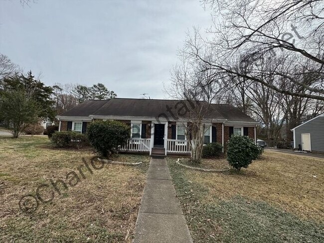 Building Photo - Charming 3-Bed, 2-Bath Home in Charlotte