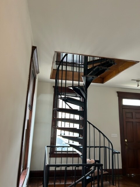 Staircase - 179 E Kossuth St