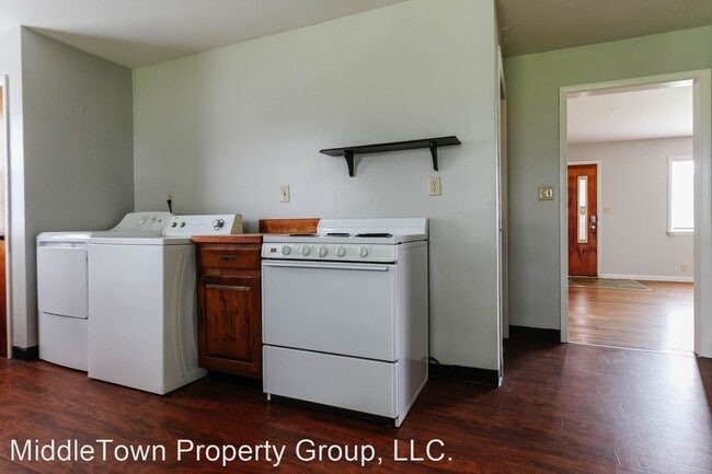 Building Photo - 3 br, 1 bath House - 1304 W Rex St