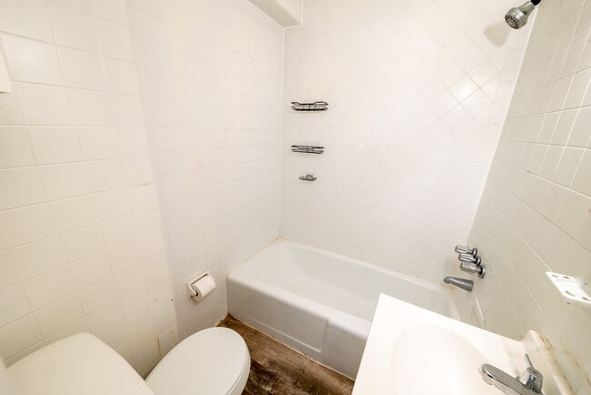 Foto del edificio - 412 Walker St