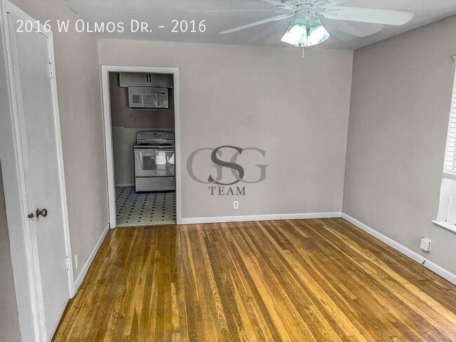Building Photo - 2016 W Olmos Dr