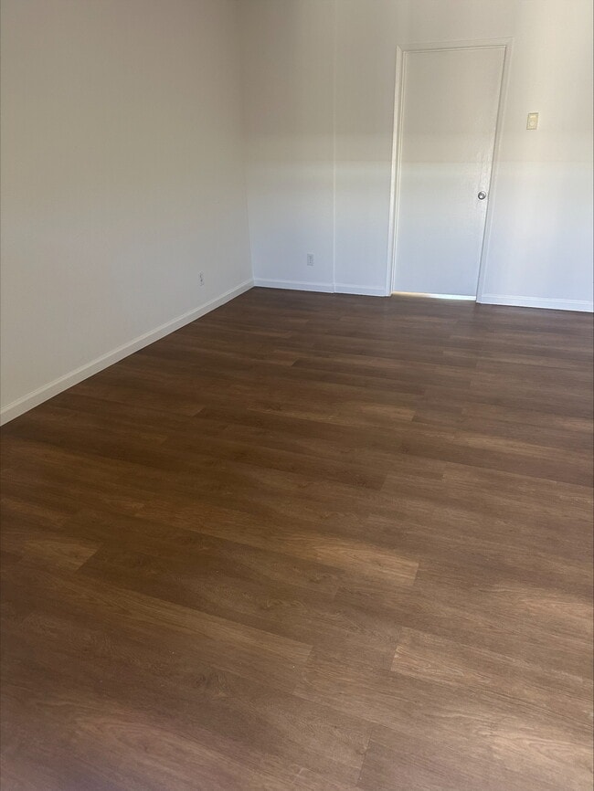 Building Photo - 3435 Jasmine Ave