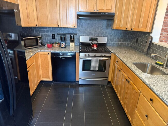 Foto del edificio - 39 Thomas Ave