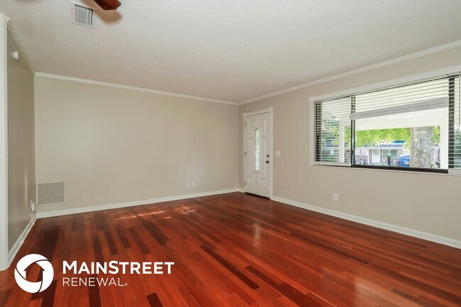 Foto del edificio - 1706 Grove Park Dr