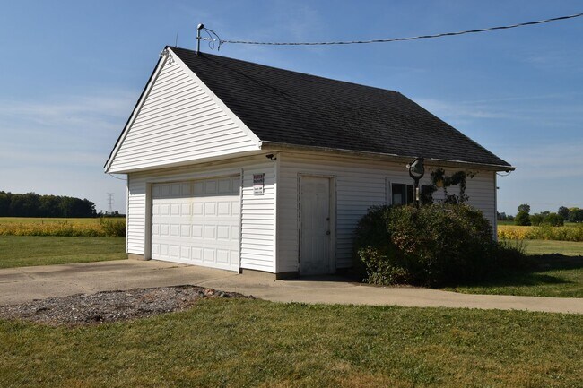 Foto del edificio - 3 Bedroom Home in the Country