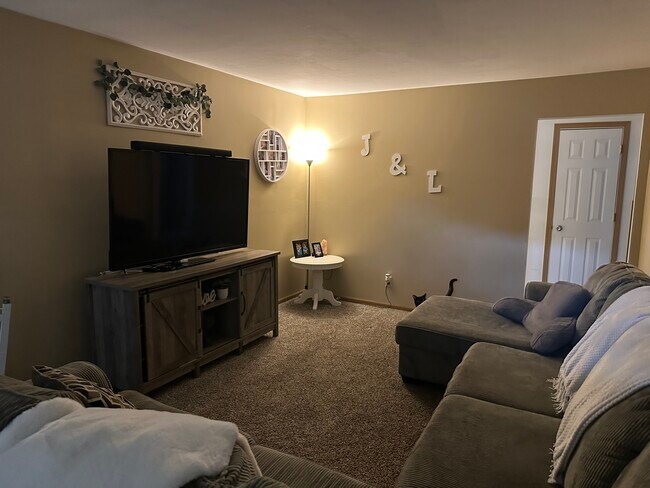 Building Photo - 520 Terrace Dr