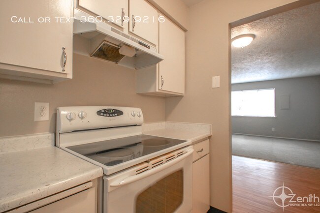 Building Photo - 2611 Neals Ln