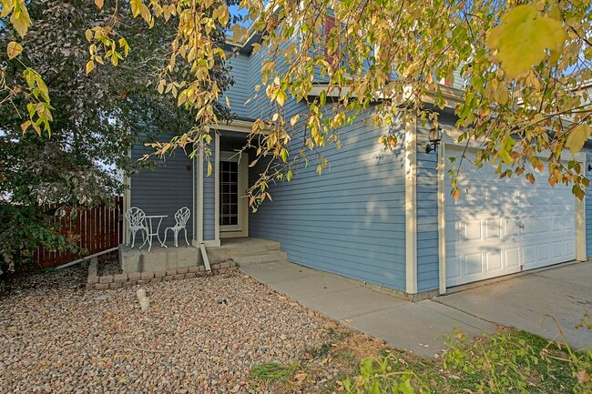 Building Photo - 3950 Celtic Ln