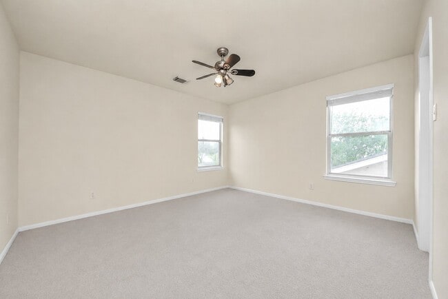 Building Photo - 17006 Kemble Creek Dr