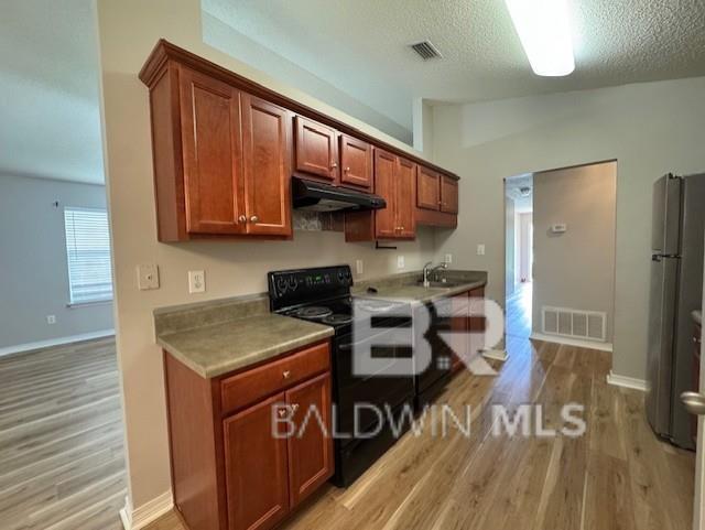 Foto del edificio - 9839 Hollowbrook Ave