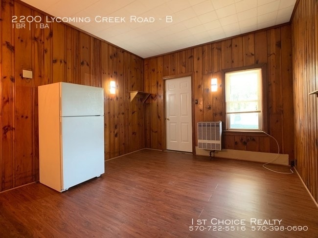 Building Photo - All utilities included!