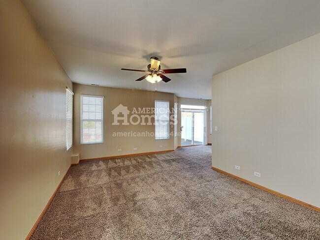 Building Photo - 1732 Parkside Drive