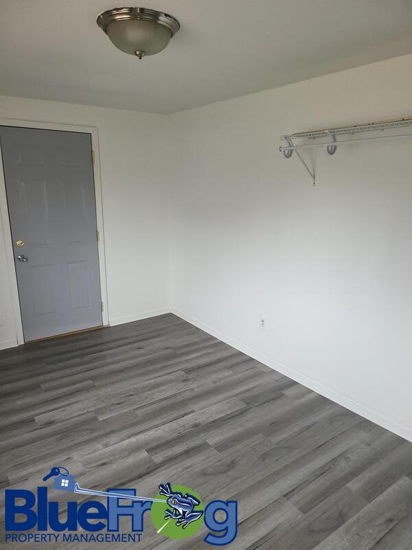 Building Photo - 207 E Huron St