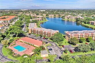 Building Photo - 6114 Coral Lake Dr