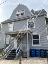 Building Photo - 940 Greenwood Ave