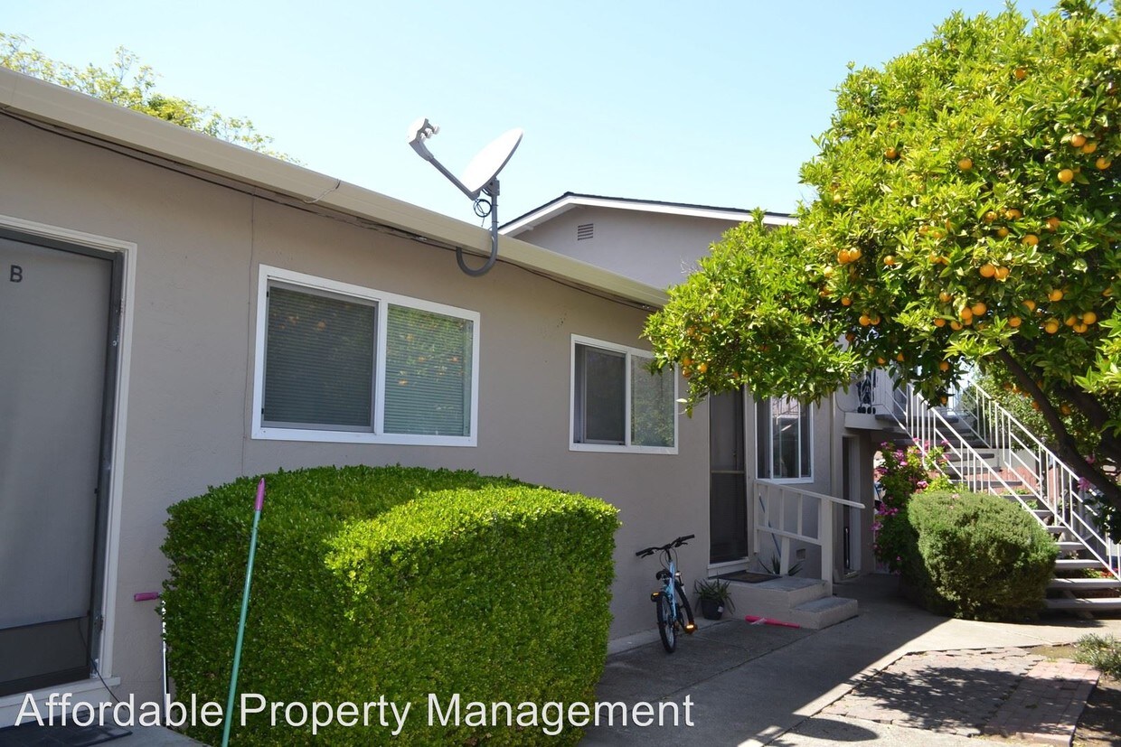 Foto del edificio - 7629 Wells Ave